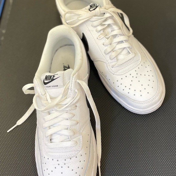 Nike Court Lo Sneakers Size 9 - Picture 3 of 7